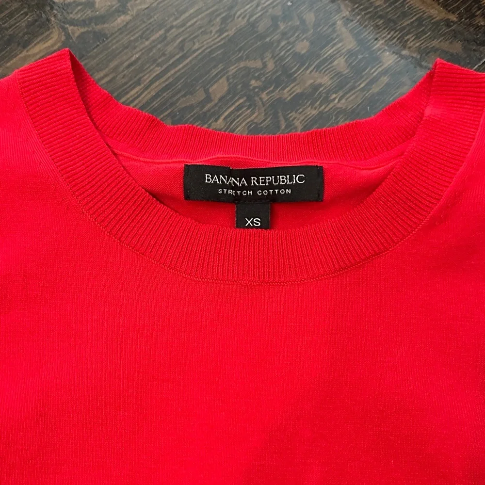 Banana Republic Bold Red Knit Tank - Picture 2 of 4